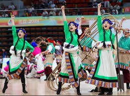 曼市德比还能上吗？马尔穆什世预赛伤退，拄拐回到开罗