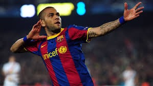 大手笔啊!《节奏大师》开服Bug补偿140张免费跳关卡等